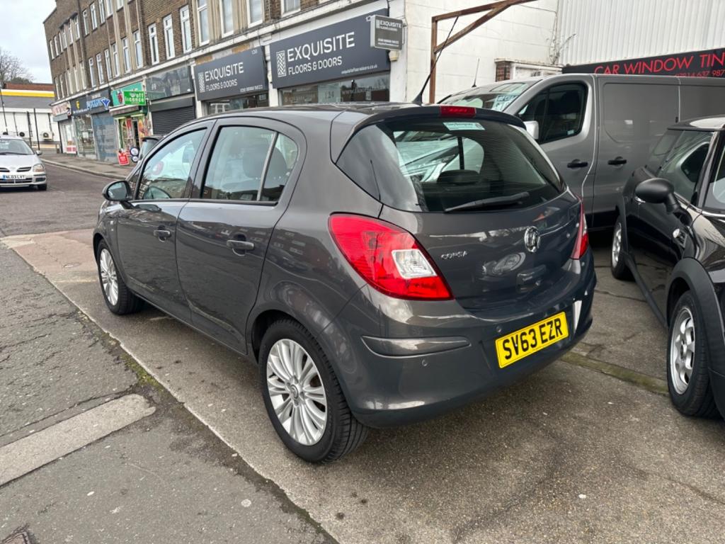 View VAUXHALL CORSA SE