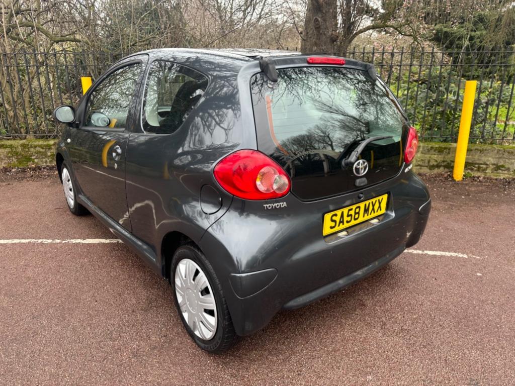 TOYOTA AYGO