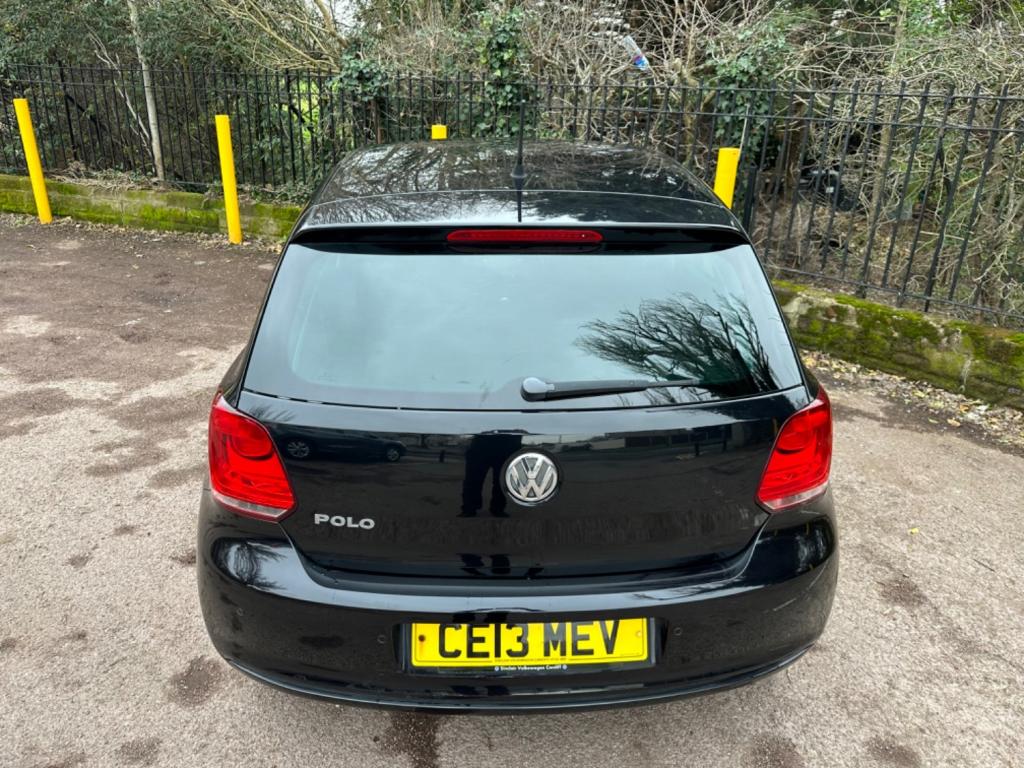 VOLKSWAGEN POLO