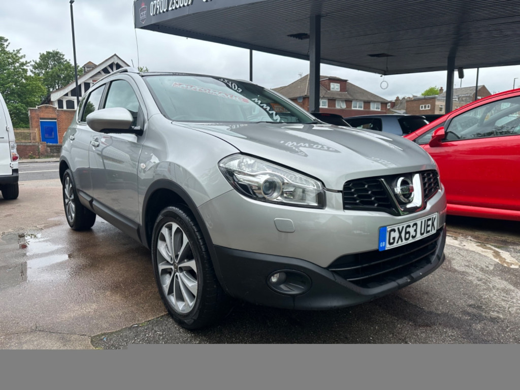 View NISSAN QASHQAI TEKNA