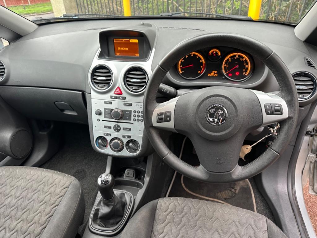VAUXHALL CORSA