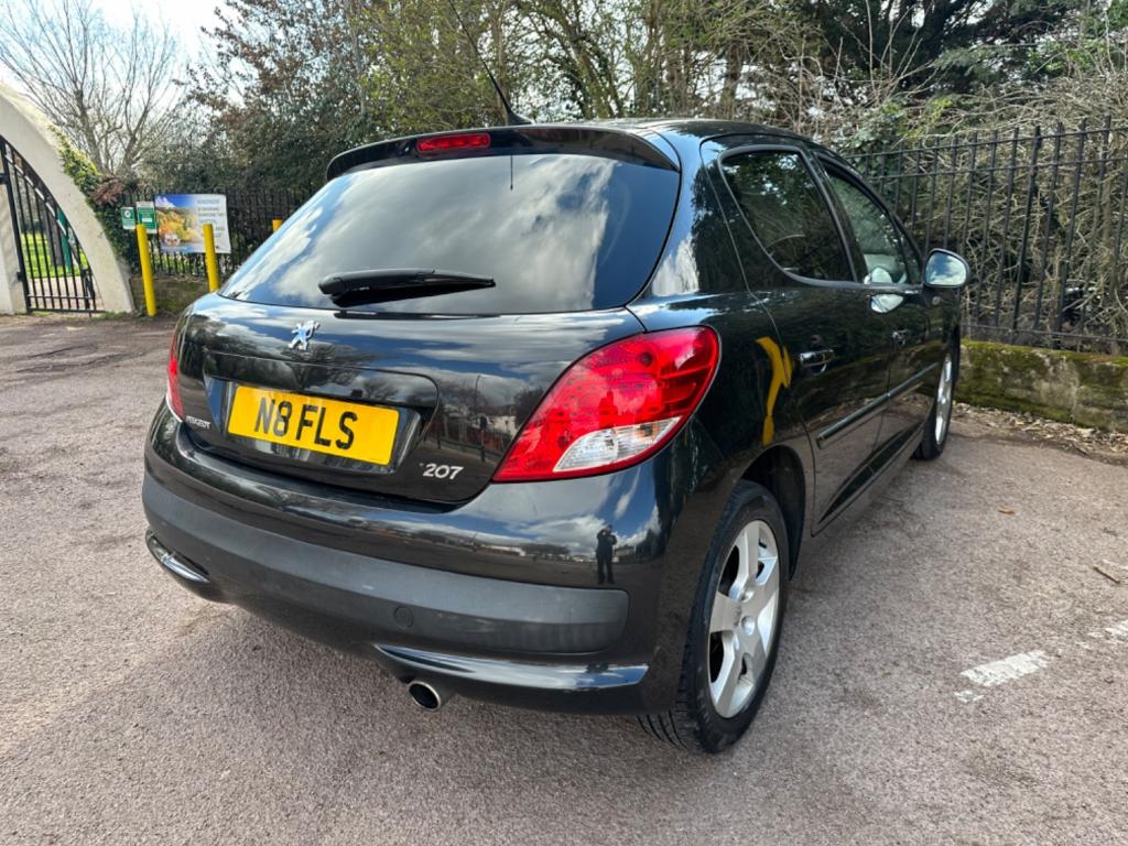 PEUGEOT 207