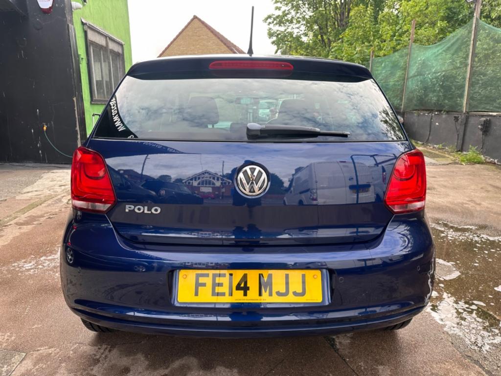 VOLKSWAGEN POLO