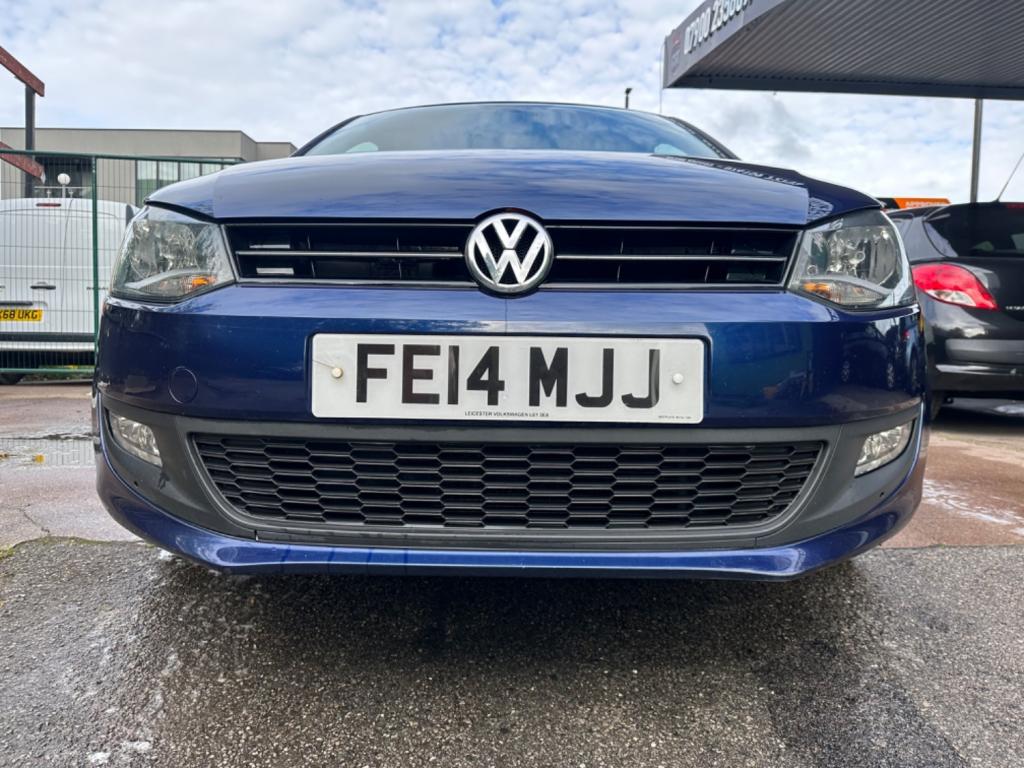 VOLKSWAGEN POLO