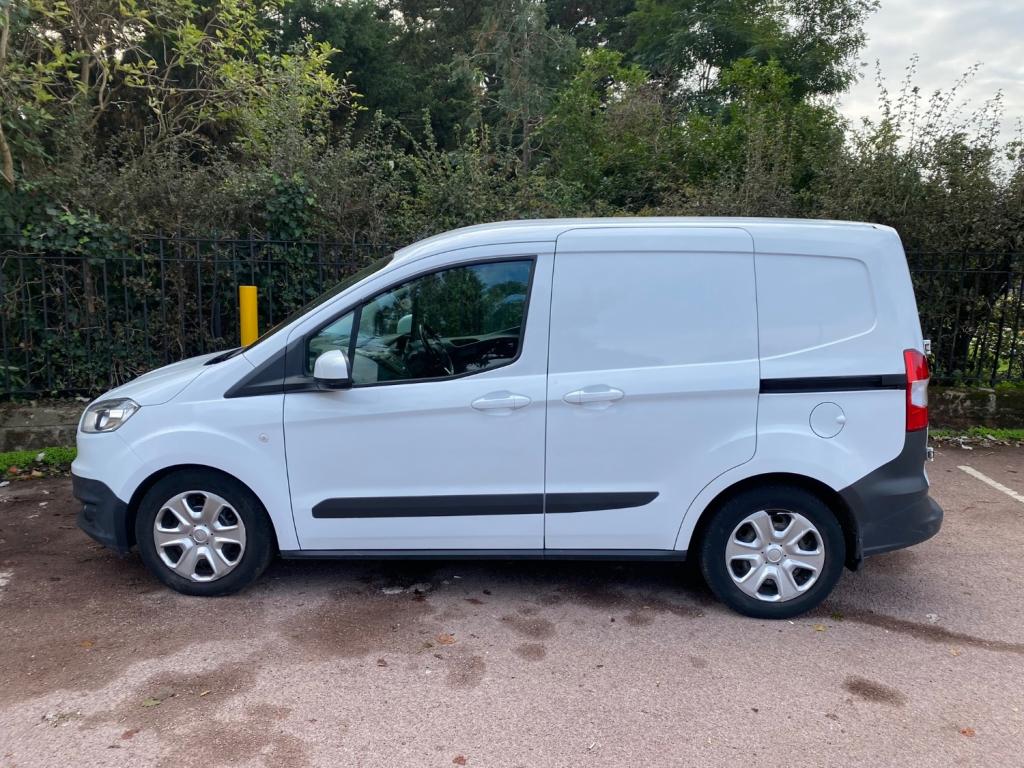 FORD TRANSIT COURIER