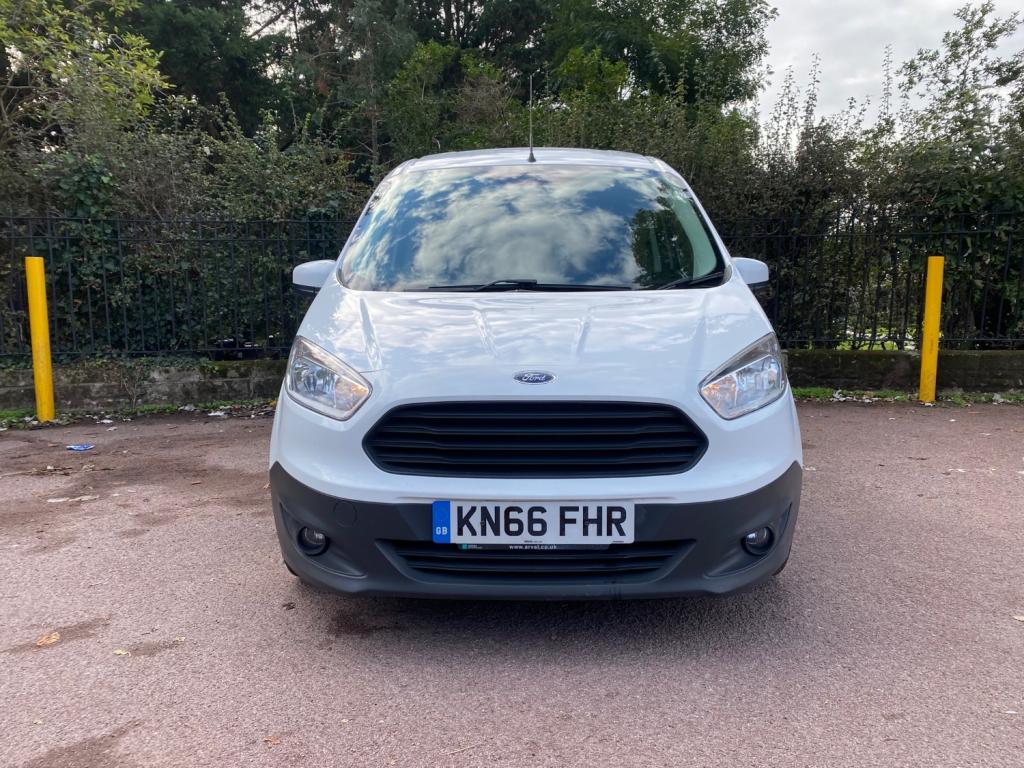 FORD TRANSIT COURIER