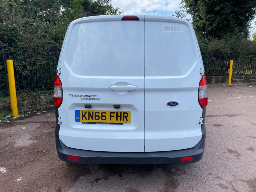FORD TRANSIT COURIER
