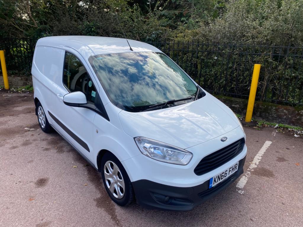 FORD TRANSIT COURIER