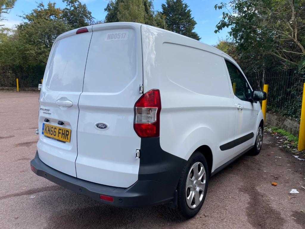 FORD TRANSIT COURIER