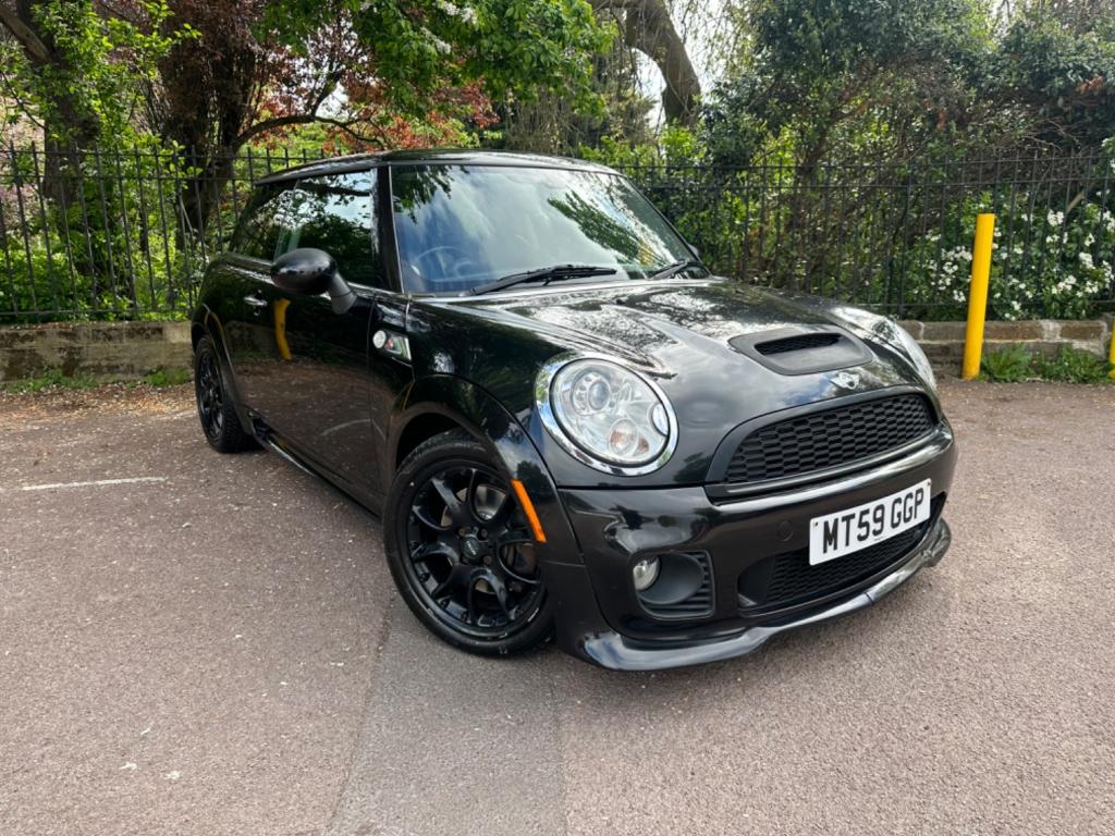 View MINI MINI COOPER S