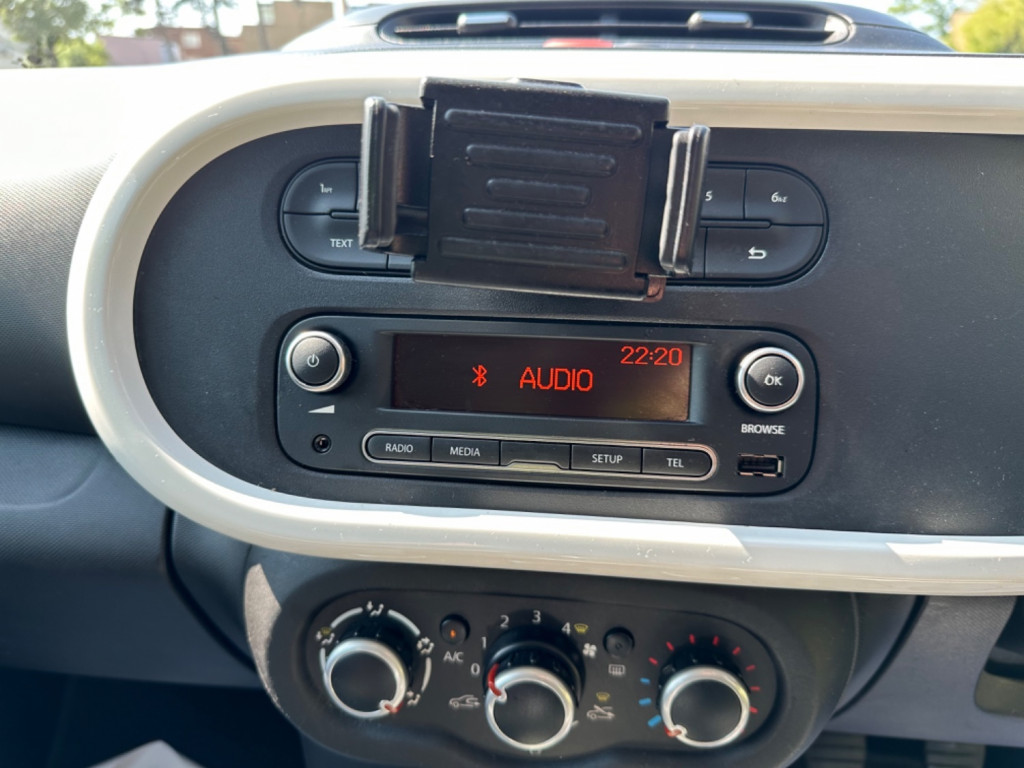 RENAULT TWINGO