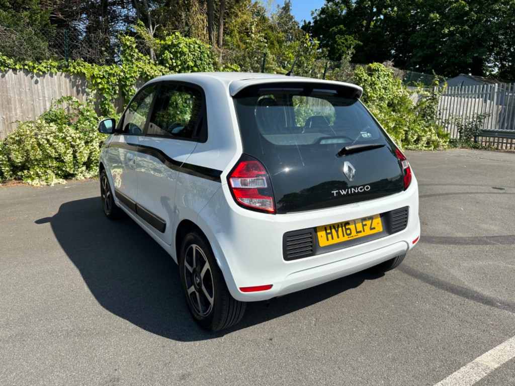 RENAULT TWINGO