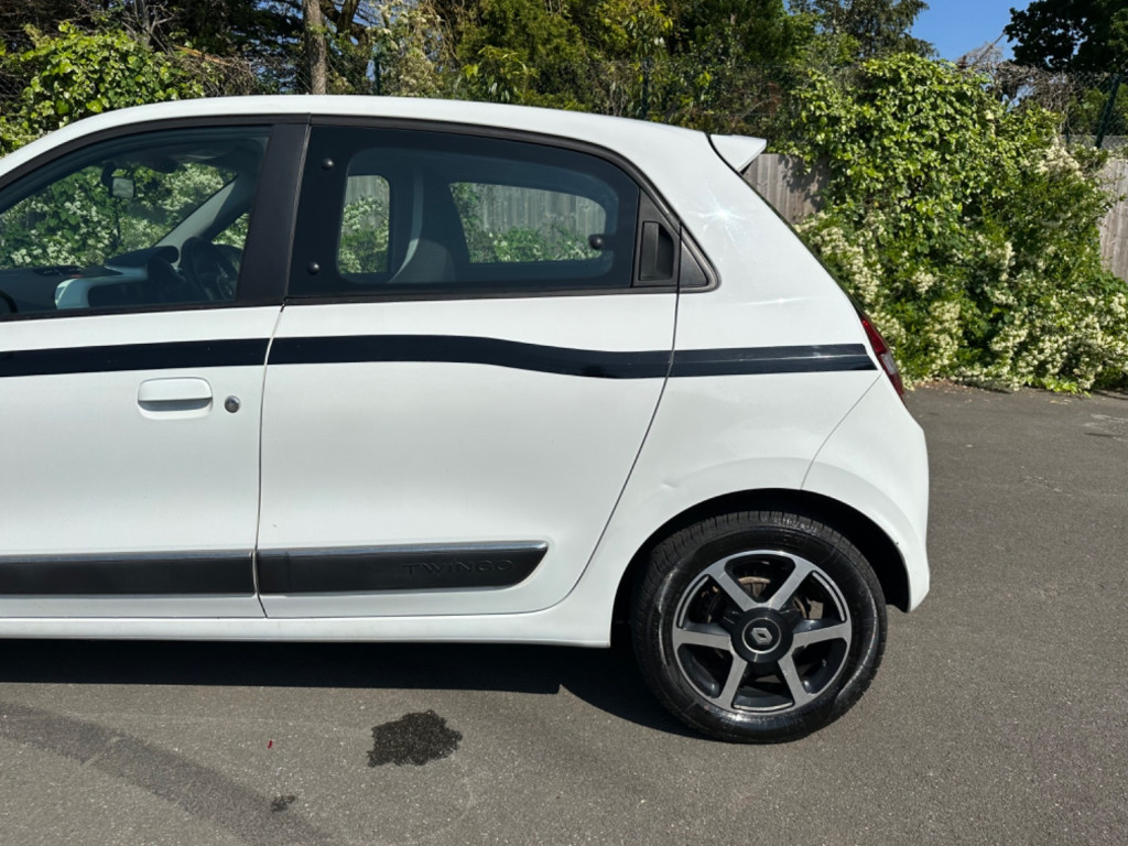 RENAULT TWINGO