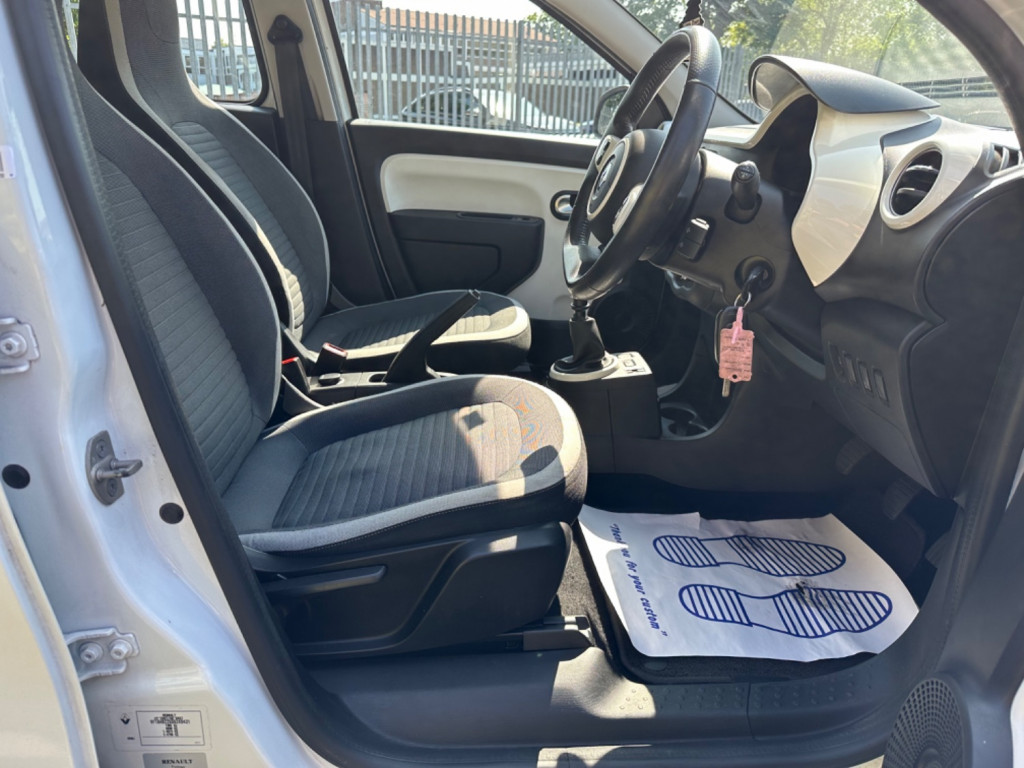 RENAULT TWINGO