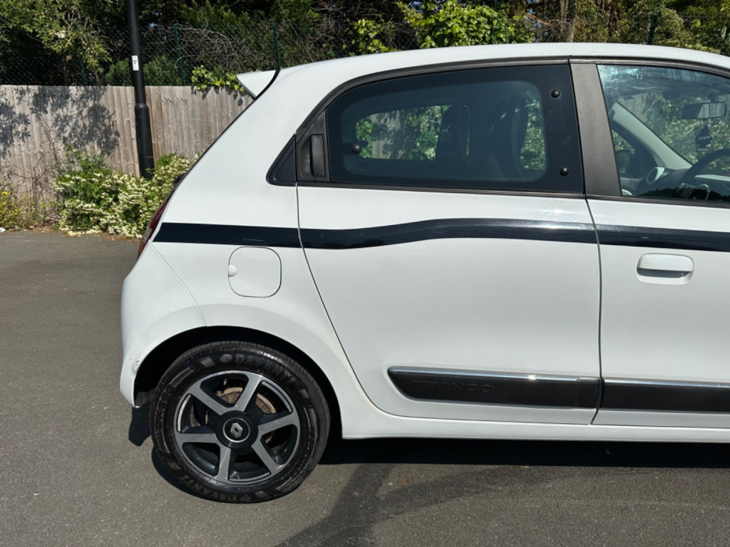 RENAULT TWINGO