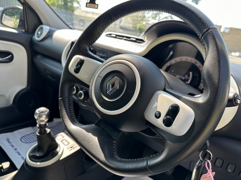 RENAULT TWINGO