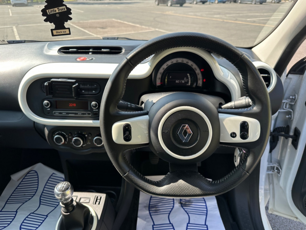 RENAULT TWINGO
