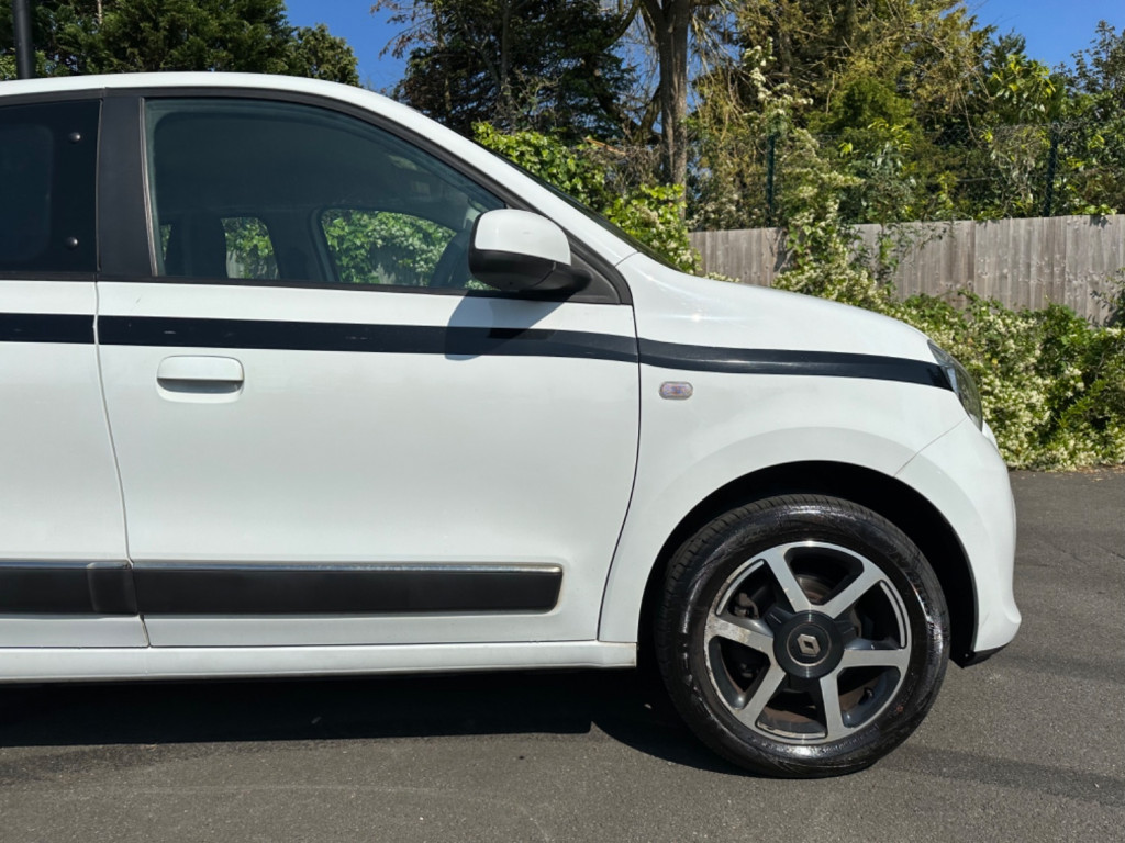 RENAULT TWINGO