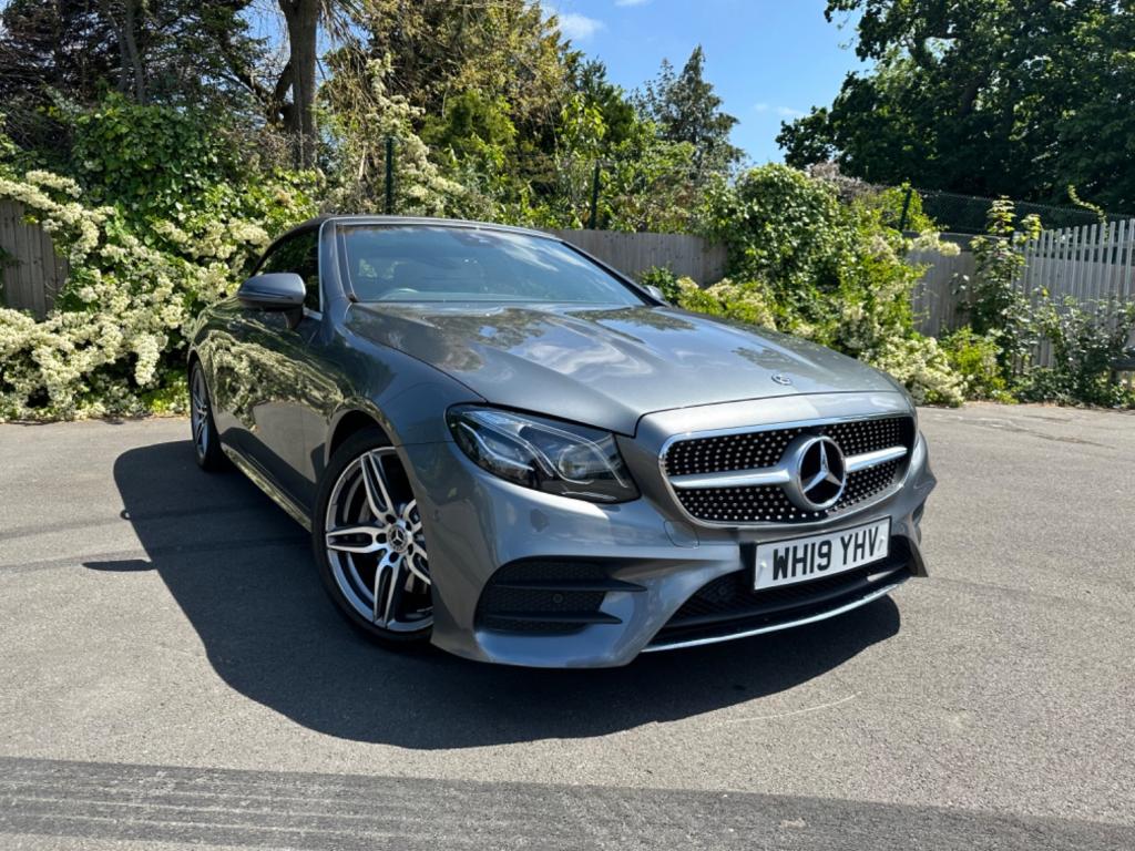 View MERCEDES-BENZ E CLASS E 300 AMG LINE