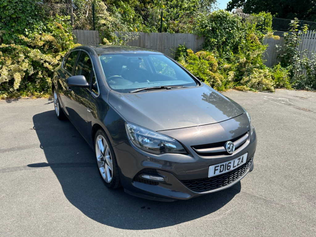 VAUXHALL ASTRA