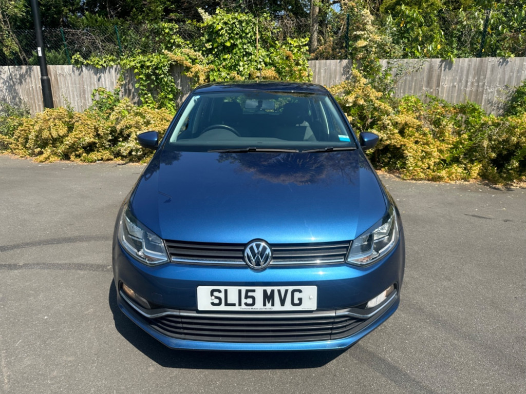 VOLKSWAGEN POLO