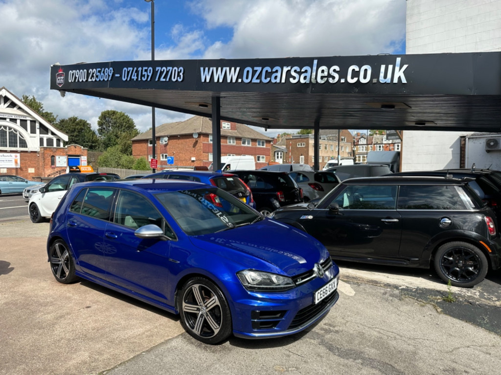 View VOLKSWAGEN GOLF R