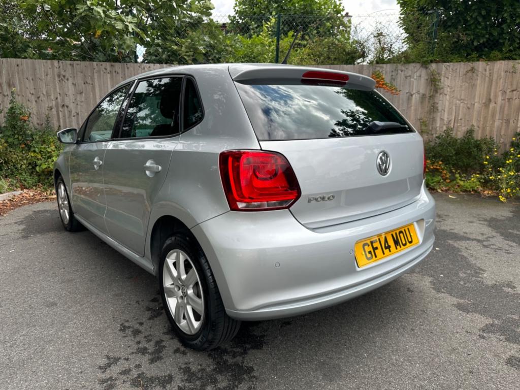 VOLKSWAGEN POLO
