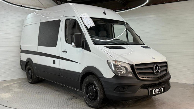MERCEDES-BENZ SPRINTER