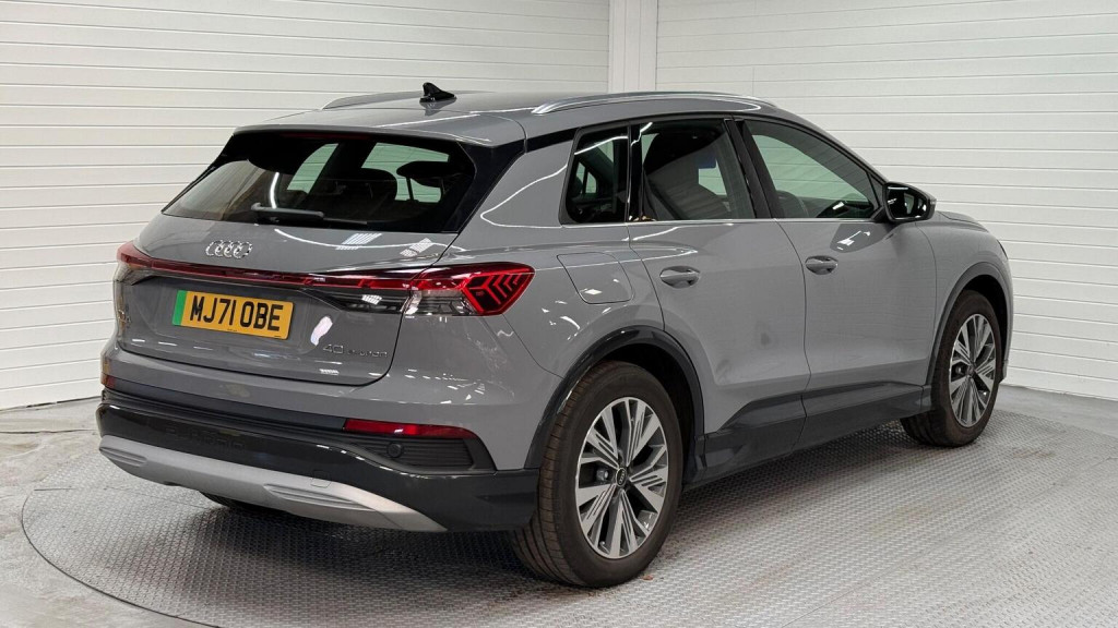 AUDI Q4 E-TRON