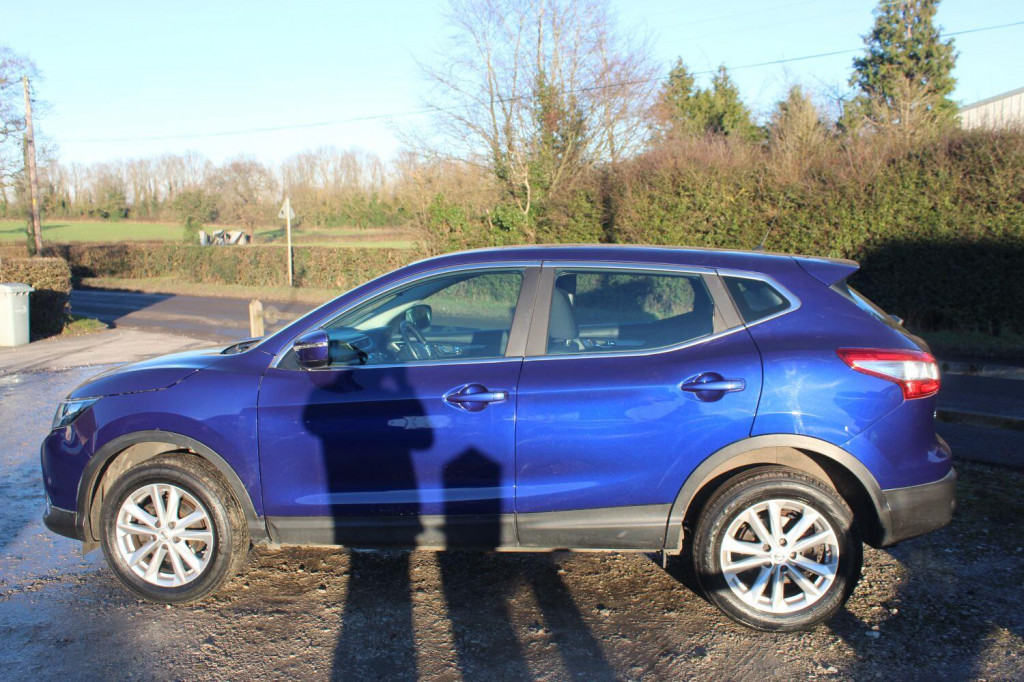 NISSAN QASHQAI