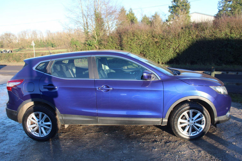 NISSAN QASHQAI
