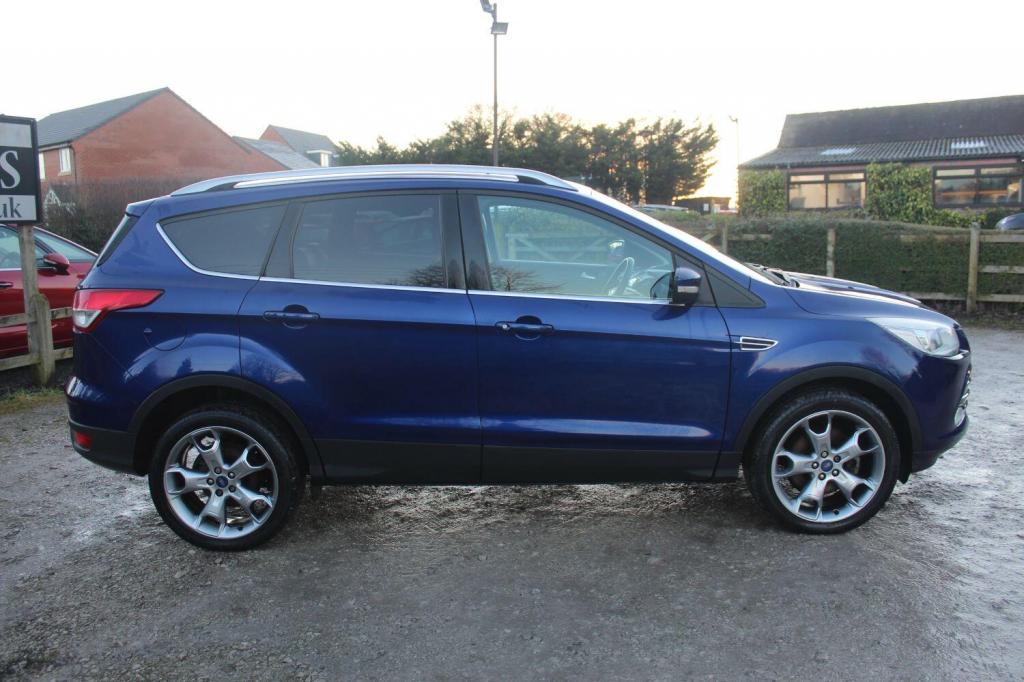 FORD KUGA