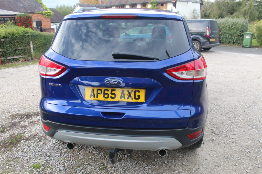 FORD KUGA