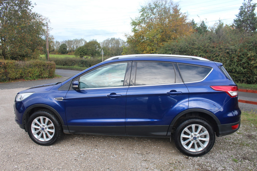 FORD KUGA