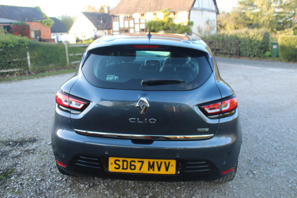 RENAULT CLIO