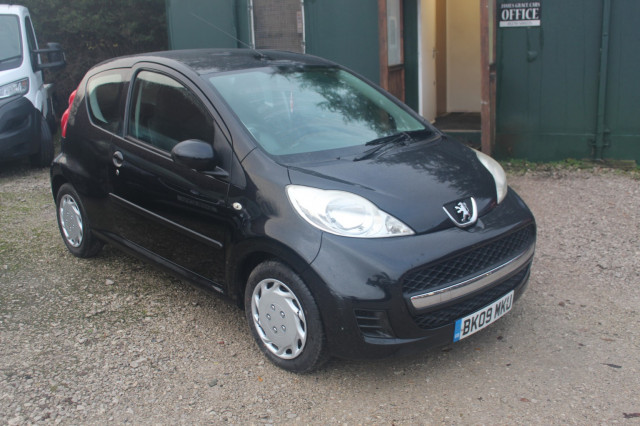 PEUGEOT 107