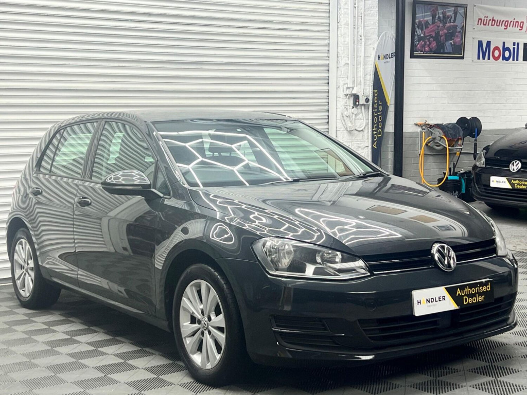 View VOLKSWAGEN GOLF 1.6 TDI BlueMotion Tech SE Euro 5 (s/s) 5dr
