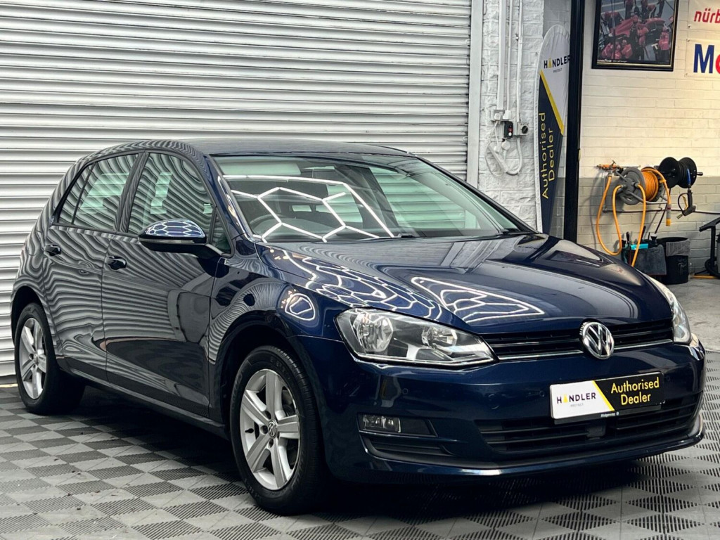 View VOLKSWAGEN GOLF 1.6 TDI BlueMotion Tech Match Euro 5 (s/s) 5dr