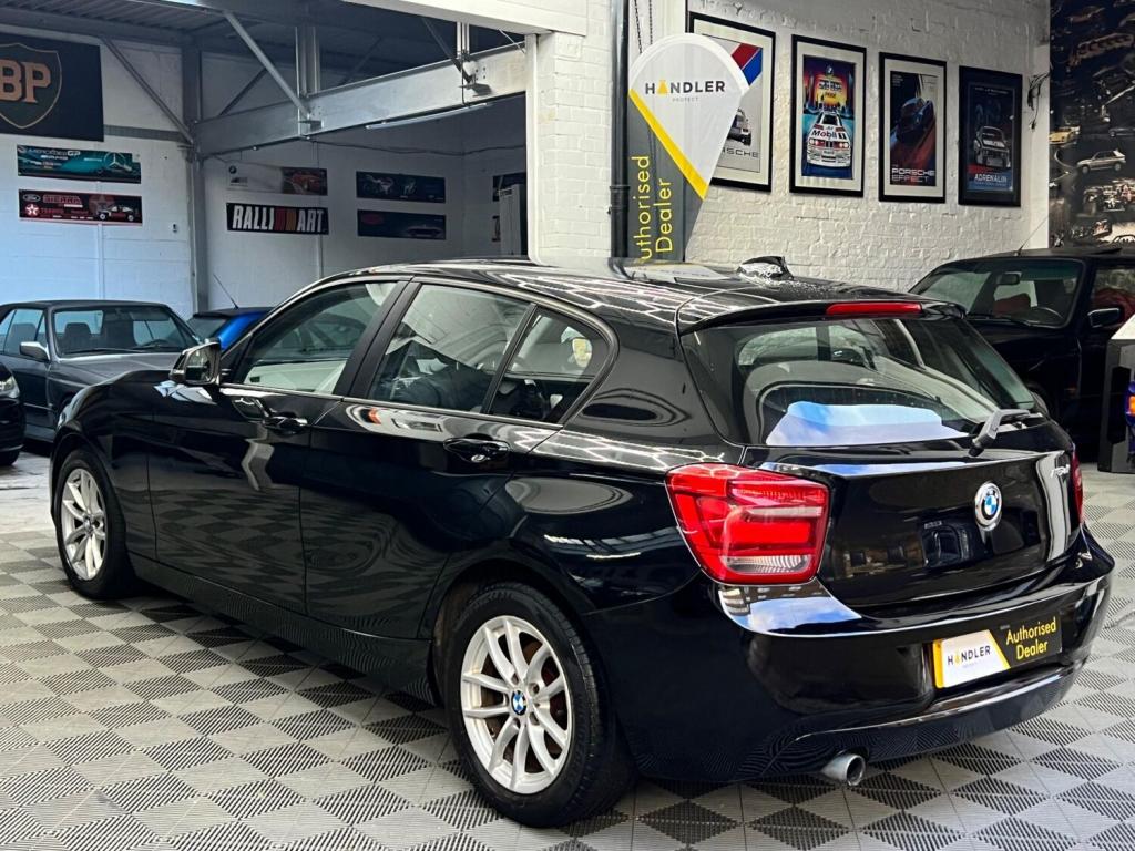 BMW 1 SERIES