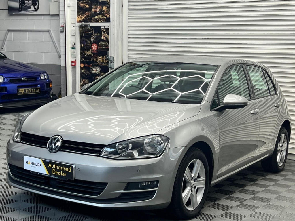 View VOLKSWAGEN GOLF 1.6 TDI BlueMotion Tech Match Euro 5 (s/s) 5dr