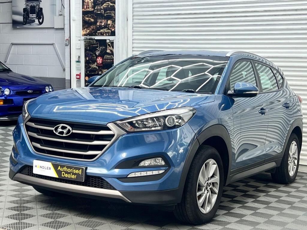View HYUNDAI TUCSON 1.7 CRDi Blue Drive SE Nav Euro 6 (s/s) 5dr