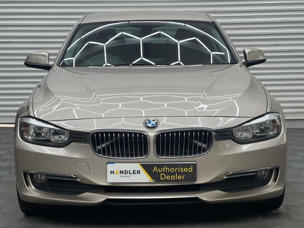 View BMW 3 SERIES 2.0 320d Luxury Euro 5 (s/s) 4dr