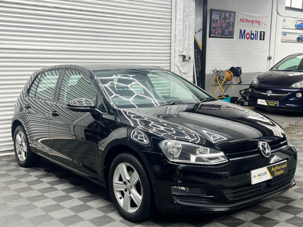 View VOLKSWAGEN GOLF 1.6 TDI BlueMotion Tech Match Euro 5 (s/s) 5dr