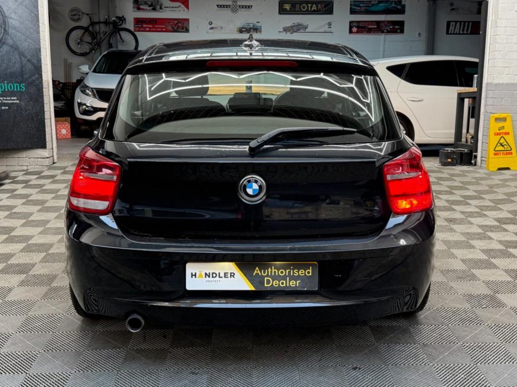 BMW 1 SERIES