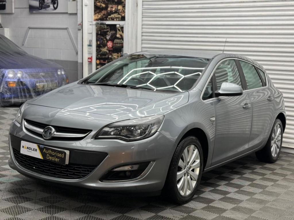 View VAUXHALL ASTRA 2.0 CDTi ecoFLEX Elite Euro 5 (s/s) 5dr