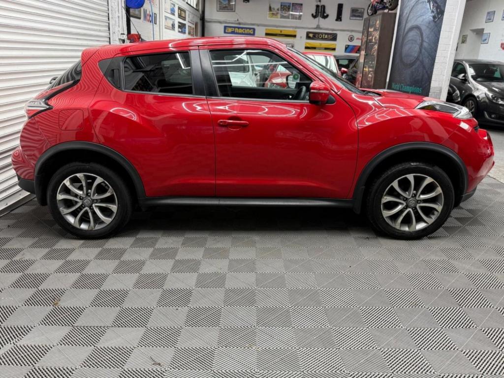 NISSAN JUKE