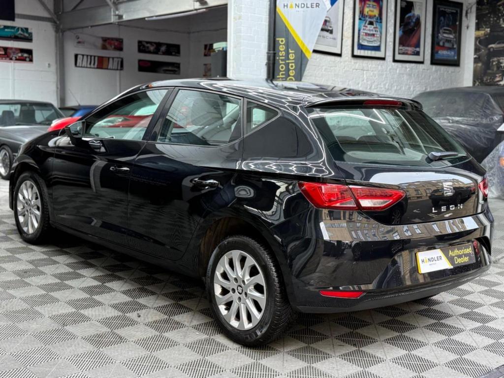 SEAT LEON