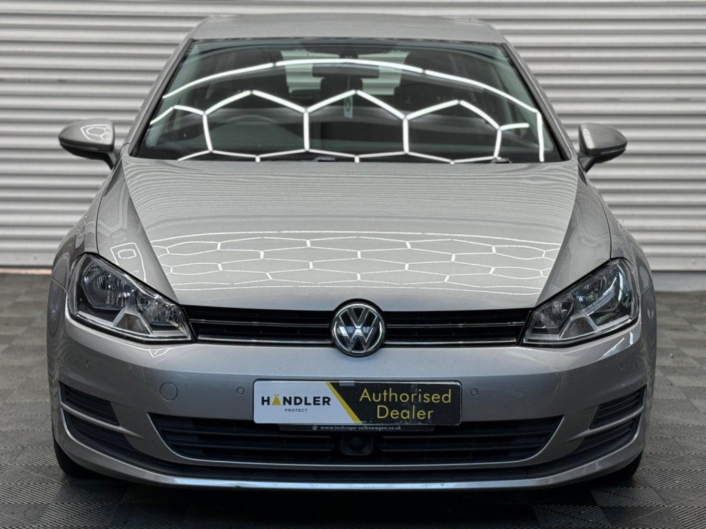 View VOLKSWAGEN GOLF 1.6 TDI BlueMotion Tech SE Euro 5 (s/s) 5dr