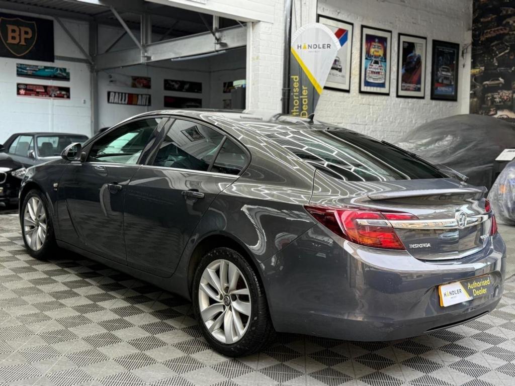 VAUXHALL INSIGNIA