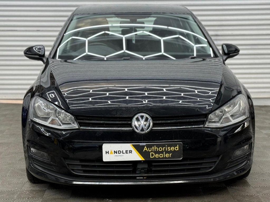 View VOLKSWAGEN GOLF 1.6 TDI BlueMotion Tech Match Euro 5 (s/s) 5dr